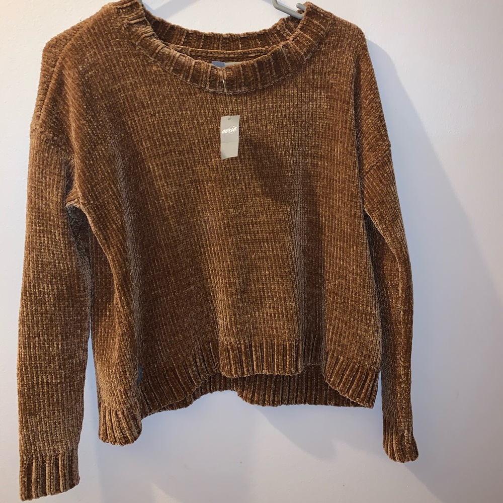 Women’s cropped sweater